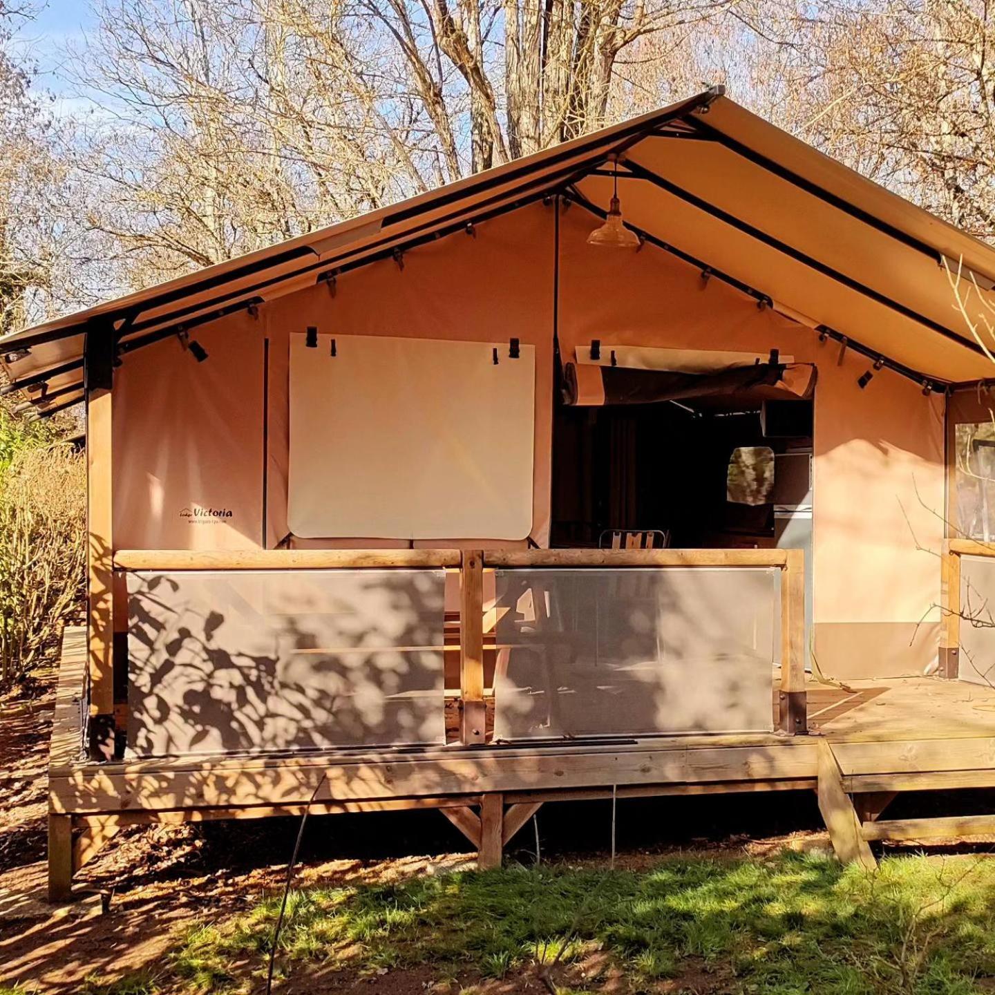 Camping Le Clos De La Lere Cayriech Exterior foto